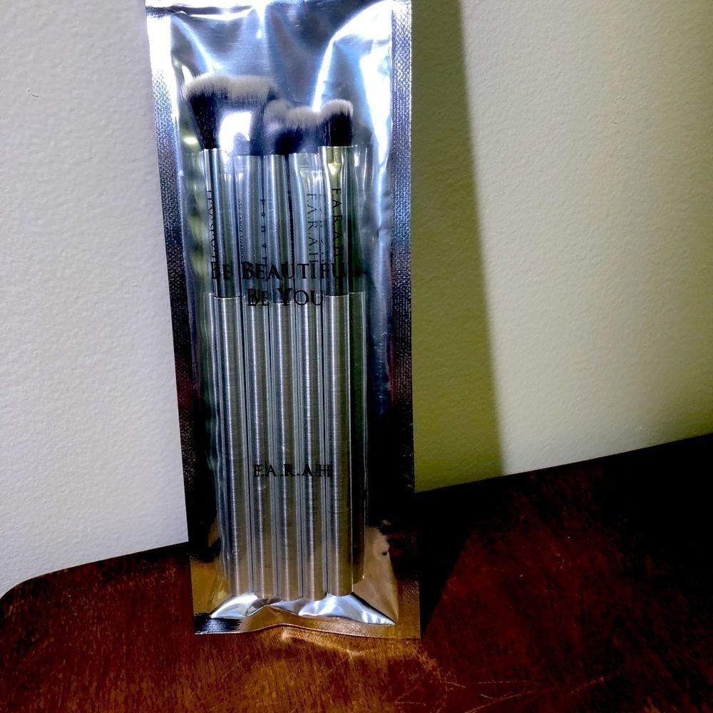 FARAH brushes - Picture 2 of 4
